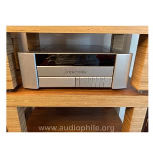 Meridian 808 Signature Reference CD Player + DAC
