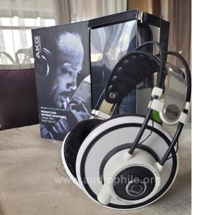 Akg q701 quincy jones signature line beyaz