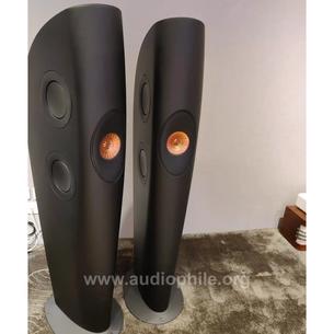 Kef blade two