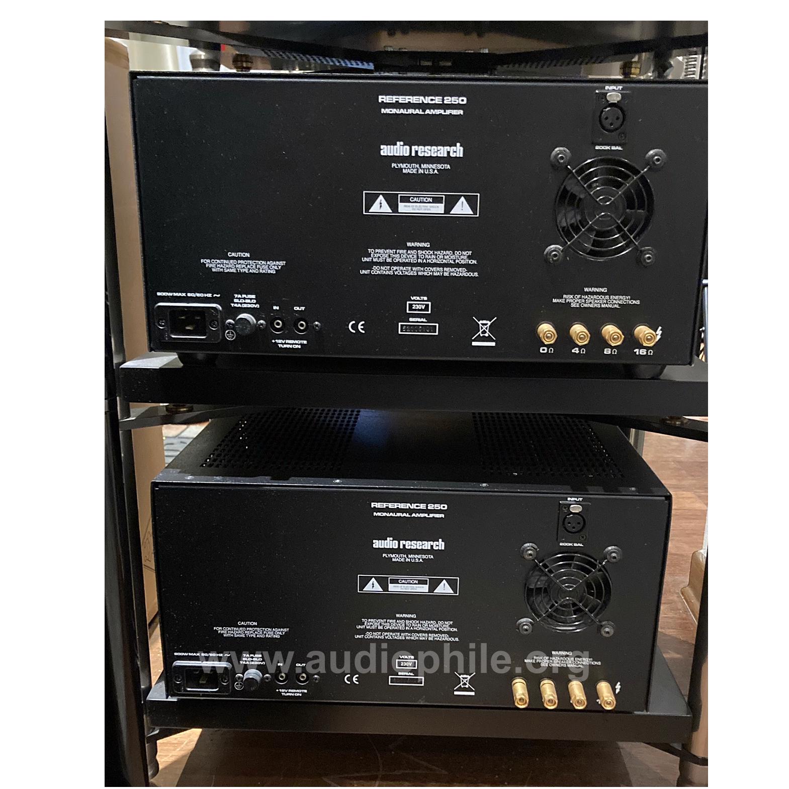Audio research ref-250 mono power amp